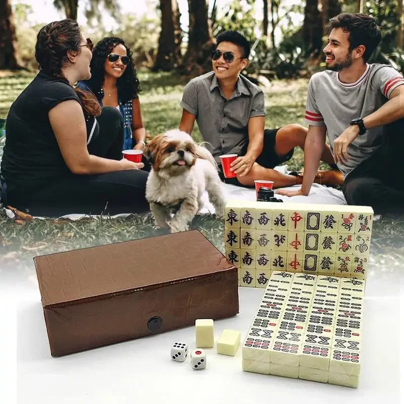 Board Game Family - Zestaw do chińskiego mahjonga, 144 białe,